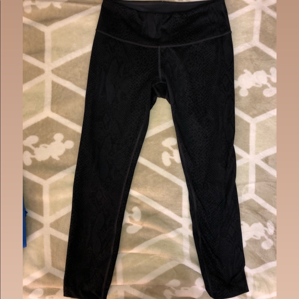 Lululemon Navy Snakeskin Print Leggings